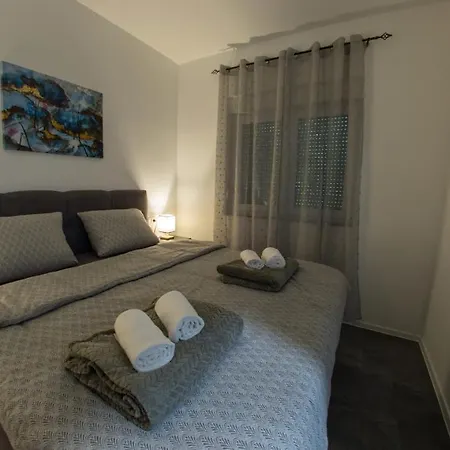 Apartment Cozy In Old Town - With Parking