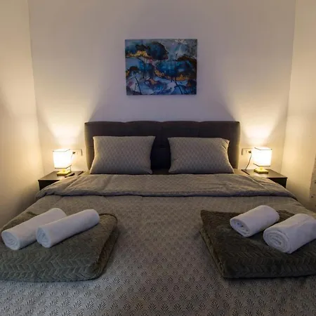 Cozy In Old Town - With Parking Apartment Mostar